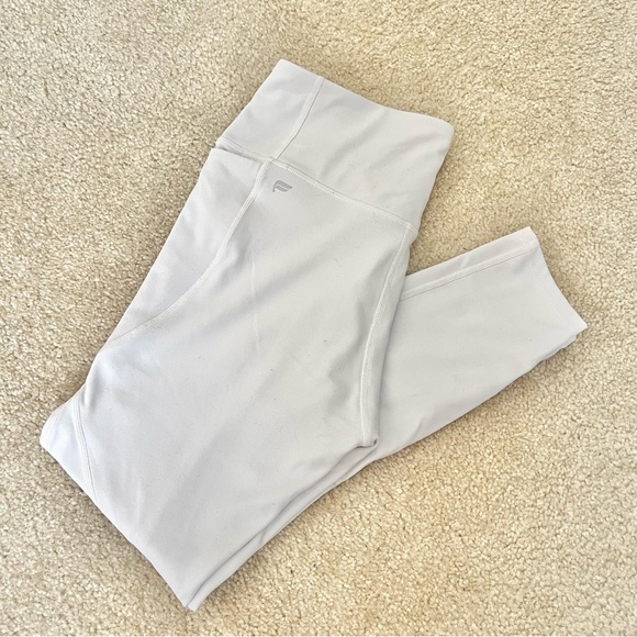 Fabletics White PureLuxe High-Waisted Crossover 7/8 Legging - Picture 4 of 8